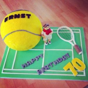 Nicoles Zuckerwerk Eierlikörkuchen Motivtorte Tennisball