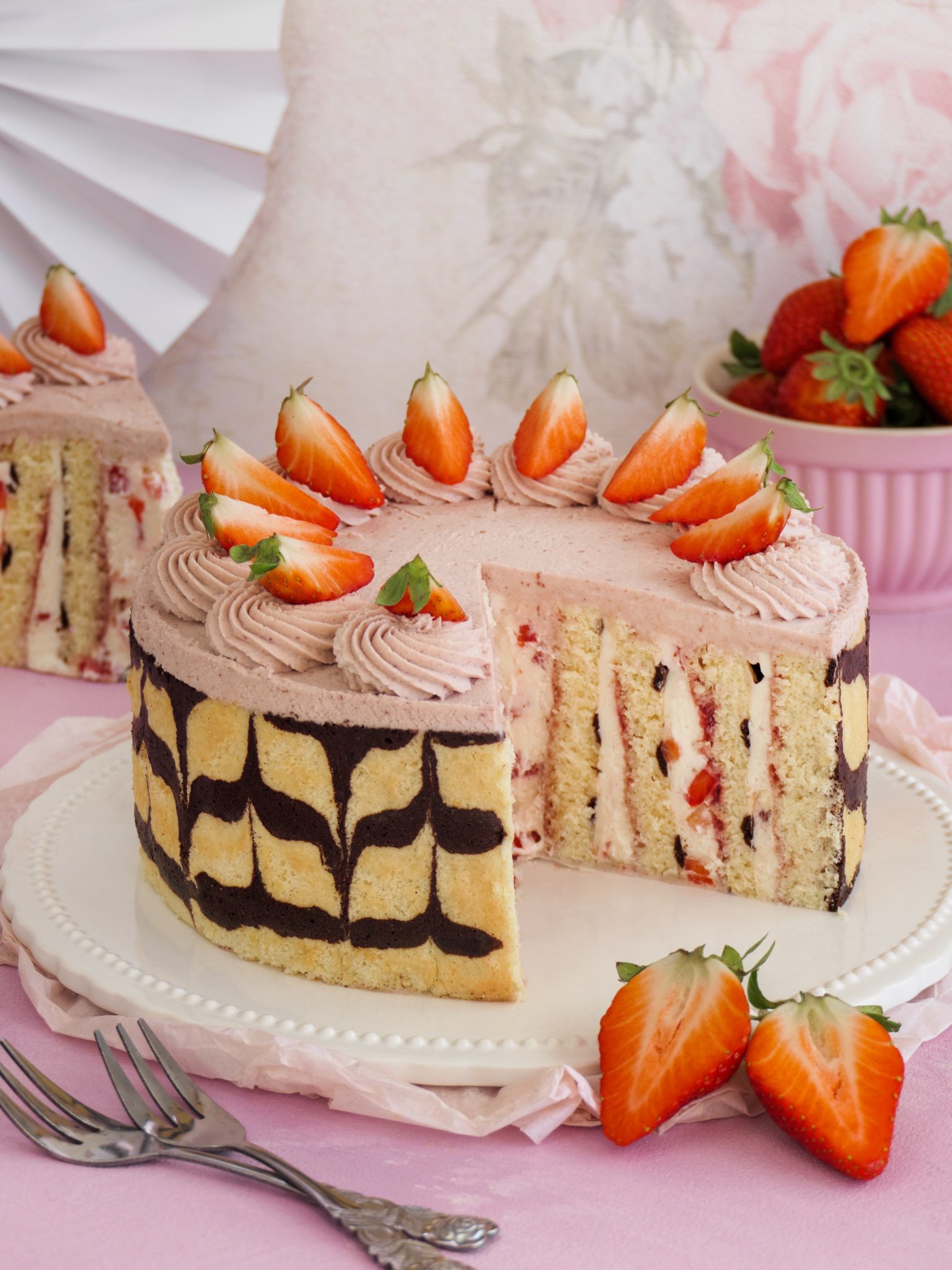 Wickeltorte | Biskuitrolle | Erdbeer-Wickeltorte | Nicoles Zuckerwerk Wickeltorte | Biskuitrolle | Erdbeer-Wickeltorte | Nicoles Zuckerwerk